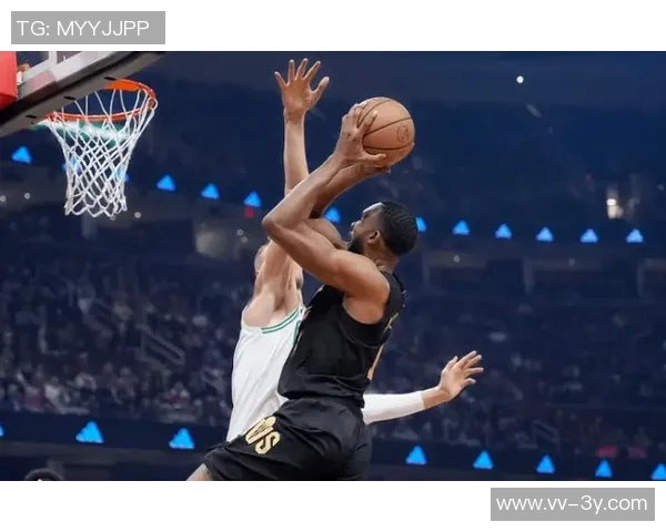 米切尔下半场狂砍27分全场36分5篮板9助攻2抢断助球队逆转胜利